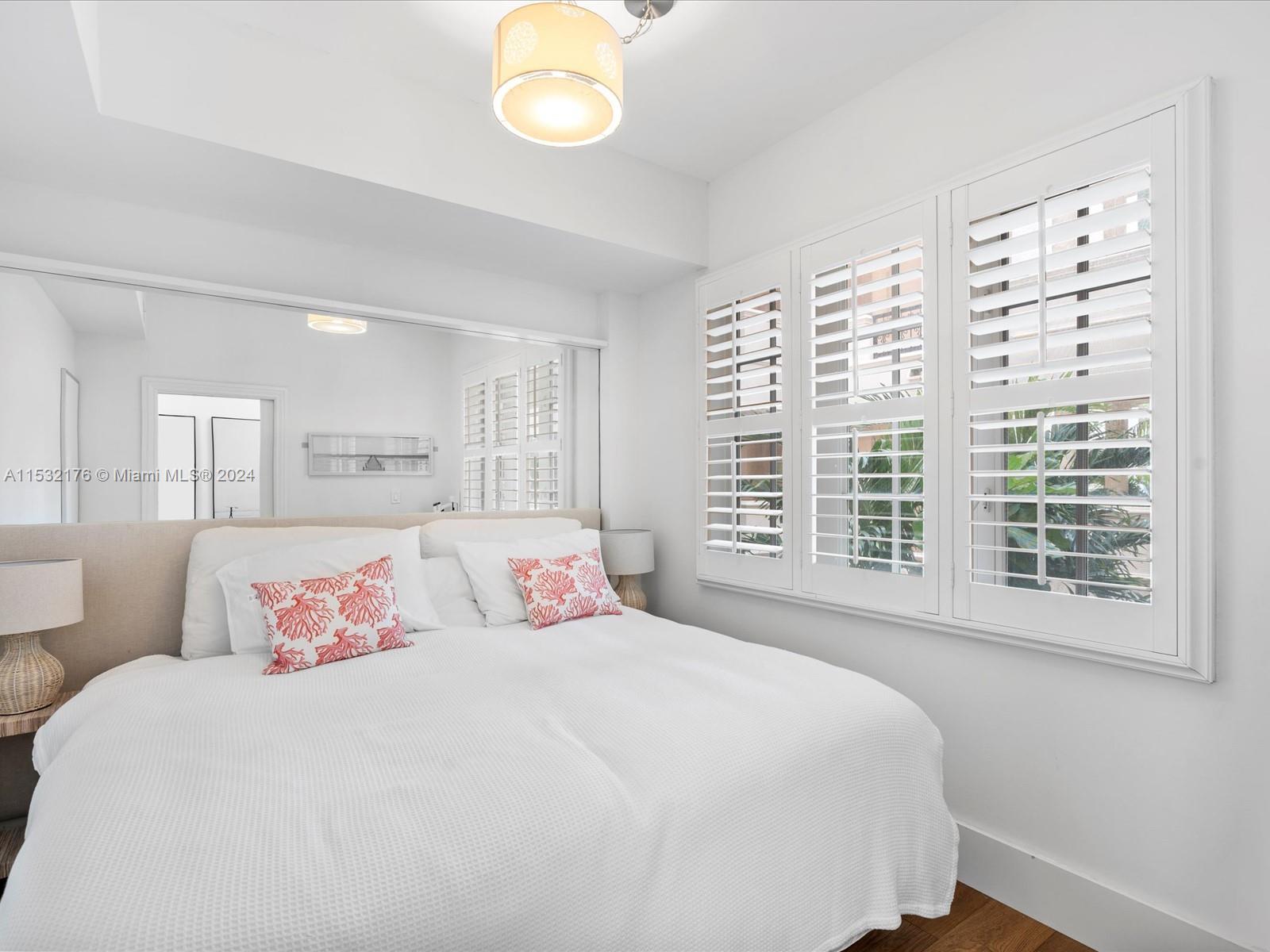 SEASIDE CONDO - Residential