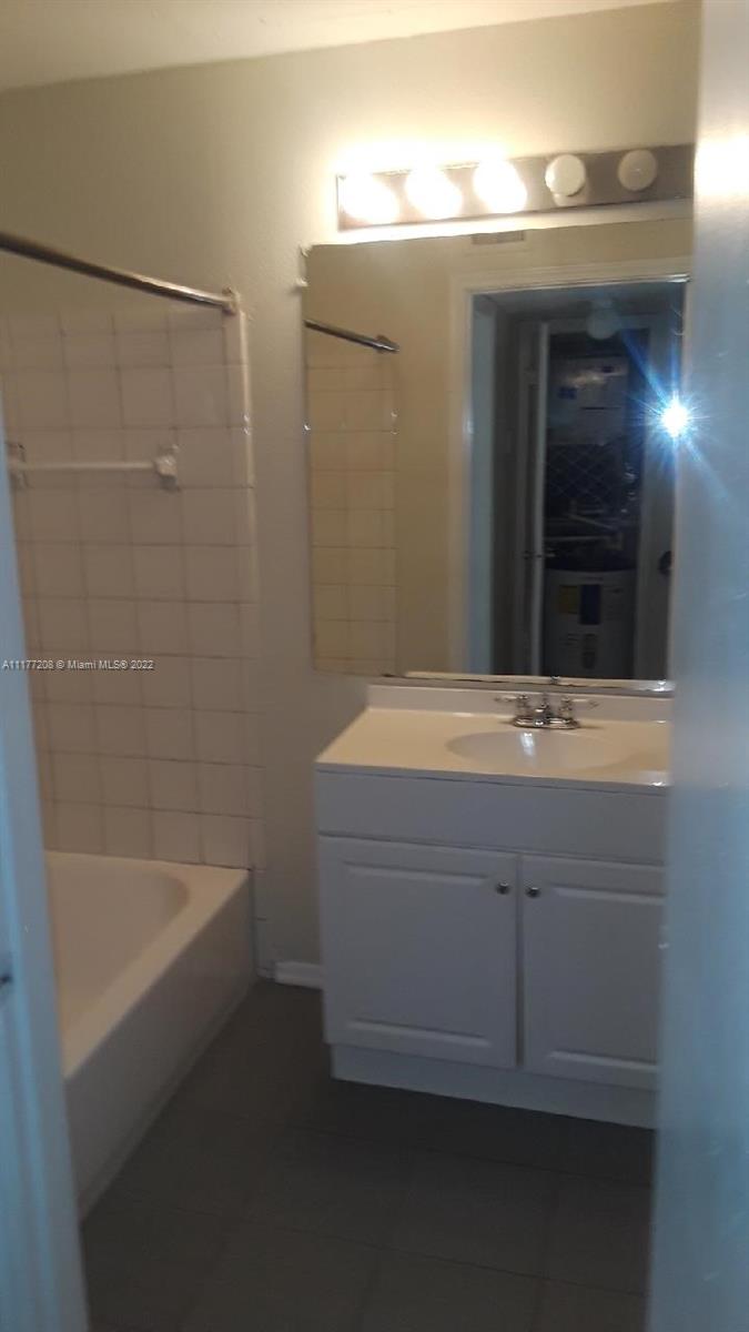 SAILBOAT POINTE CONDO - Residential