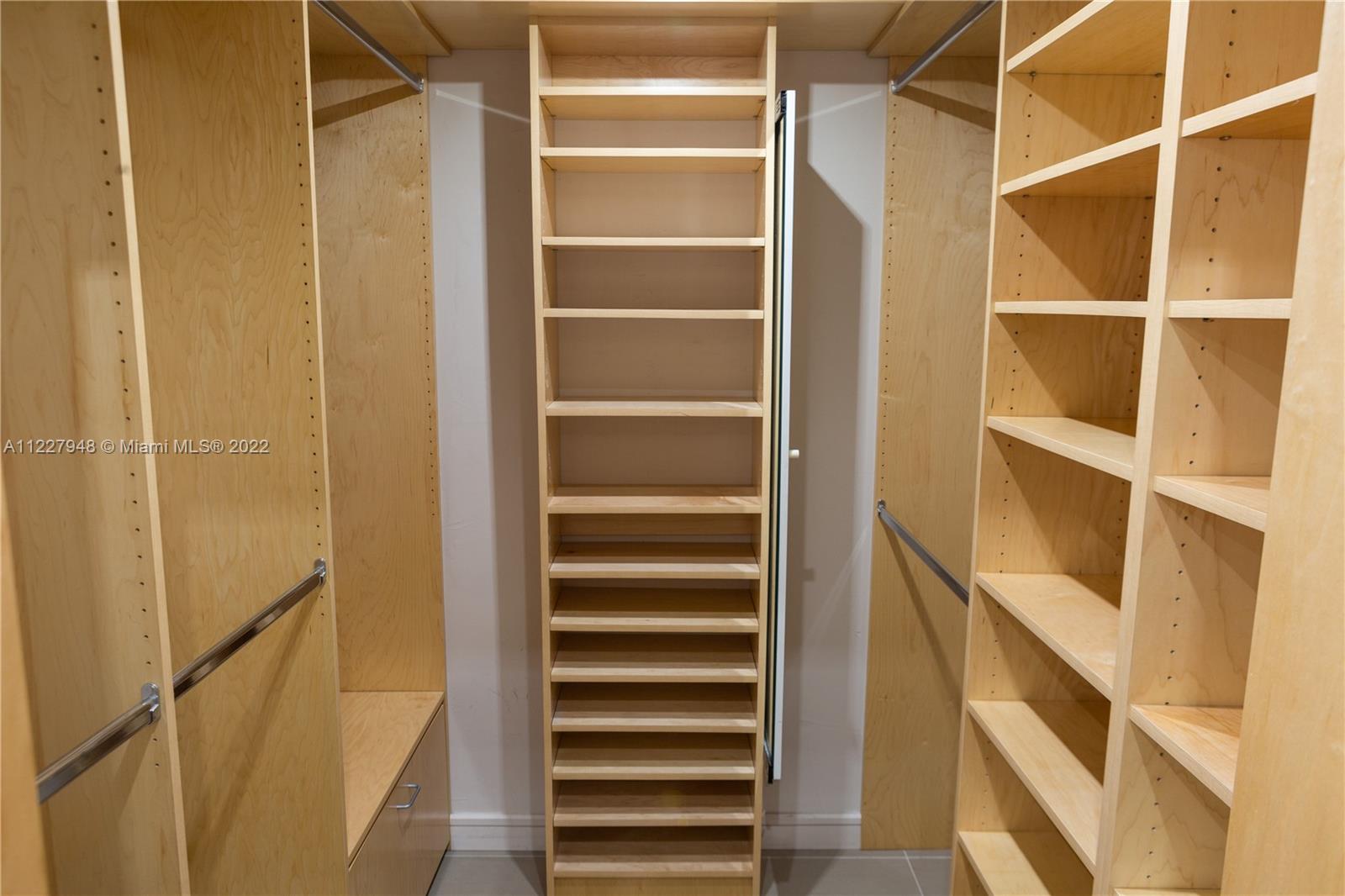 CHARTER CLUB CONDO - Residential Lease