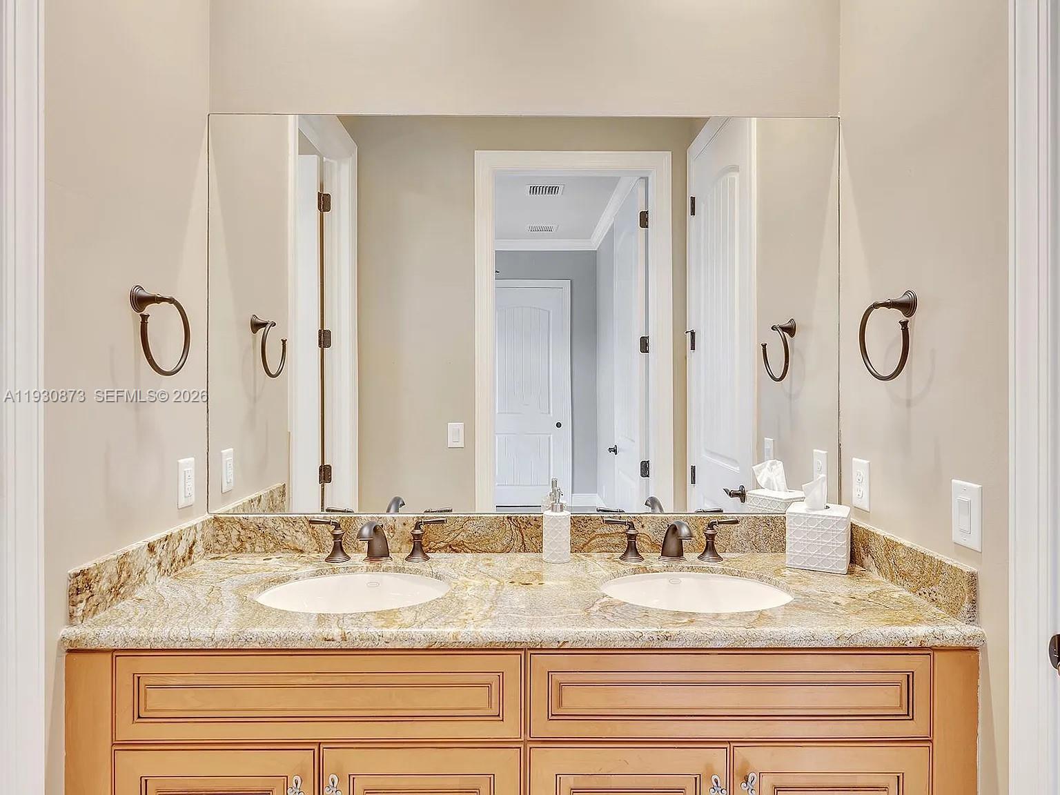 PARKLAND GOLF AND COUNTRY - Residential