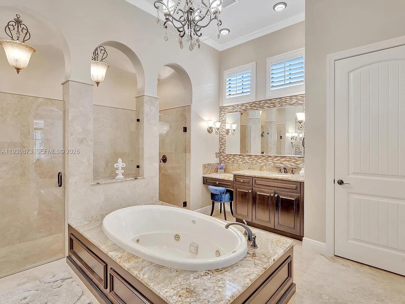 PARKLAND GOLF AND COUNTRY - Residential