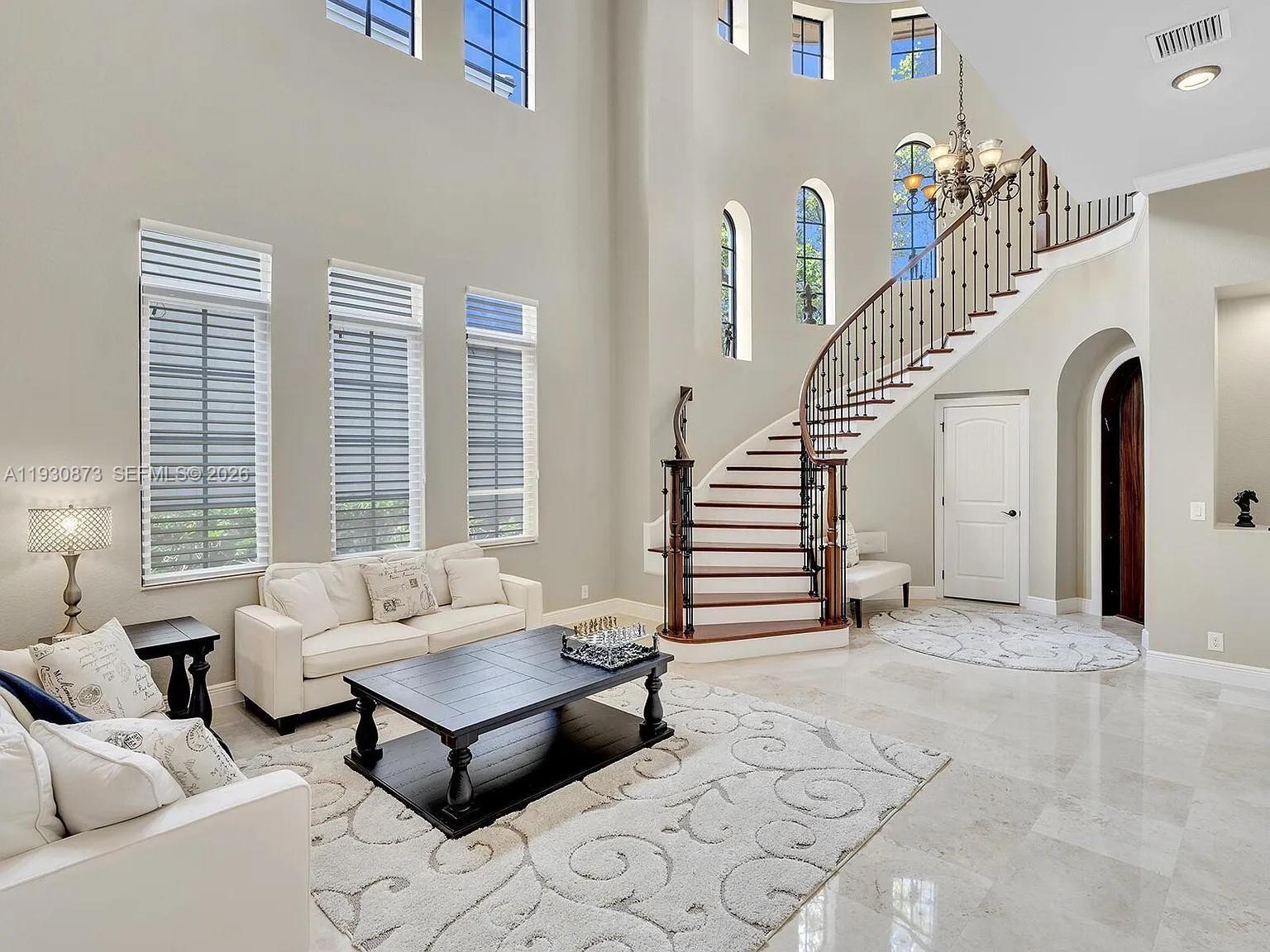 PARKLAND GOLF AND COUNTRY - Residential