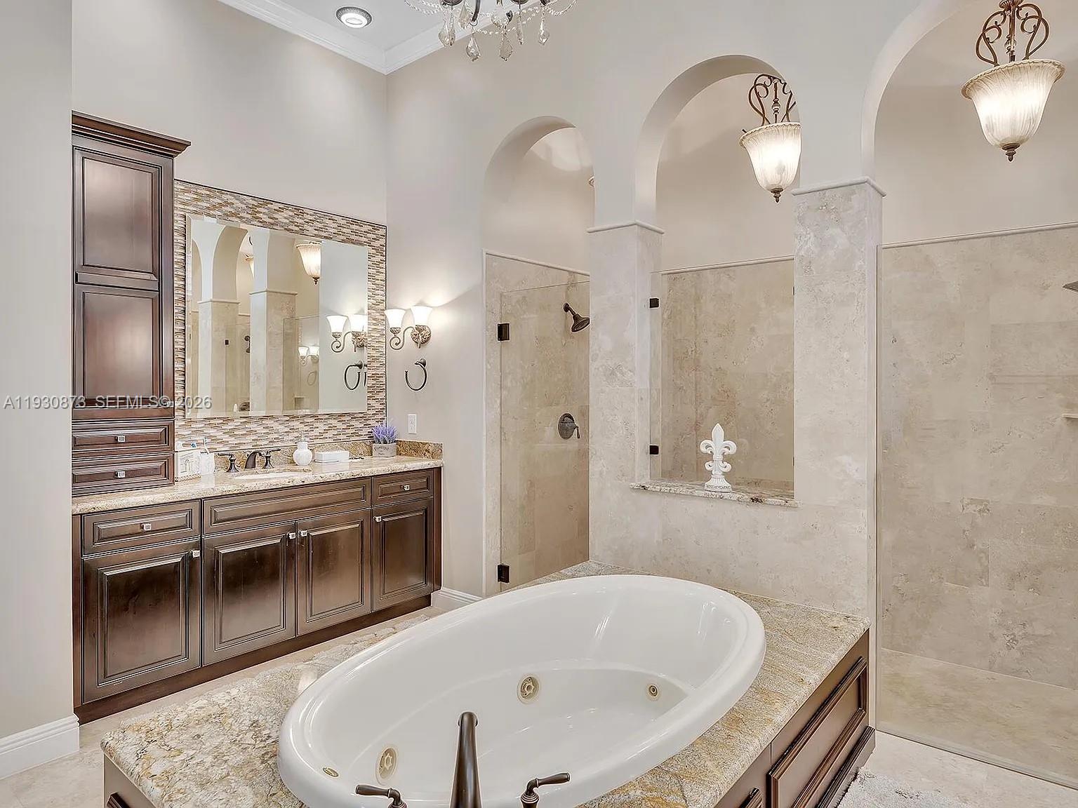 PARKLAND GOLF AND COUNTRY - Residential