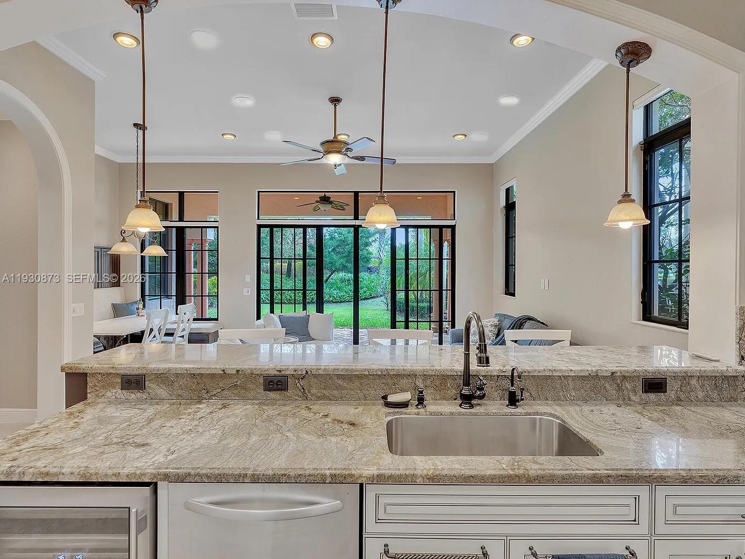 PARKLAND GOLF AND COUNTRY - Residential