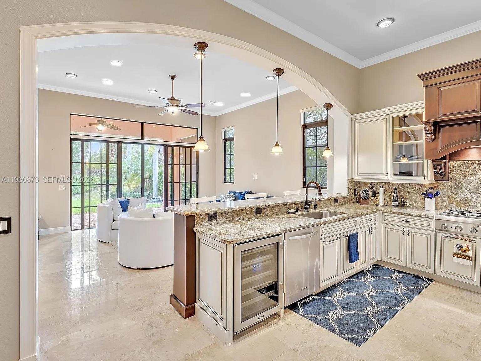 PARKLAND GOLF AND COUNTRY - Residential