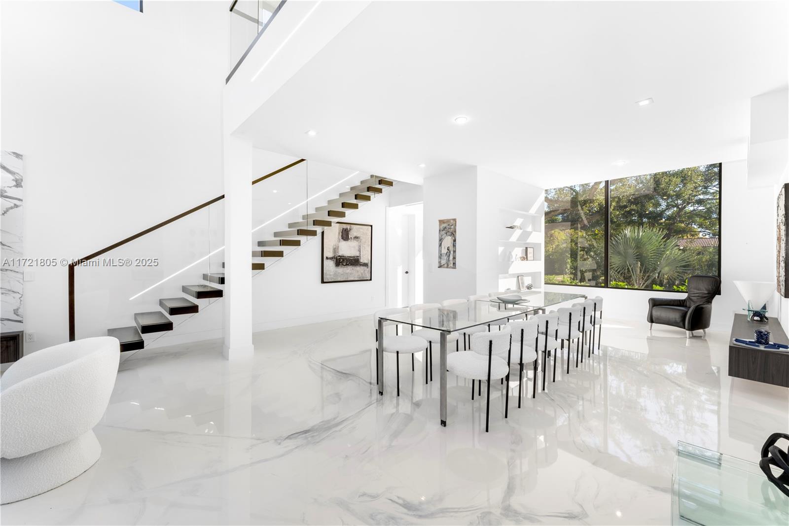 MITCHELL MANOR EXTEN - Residential