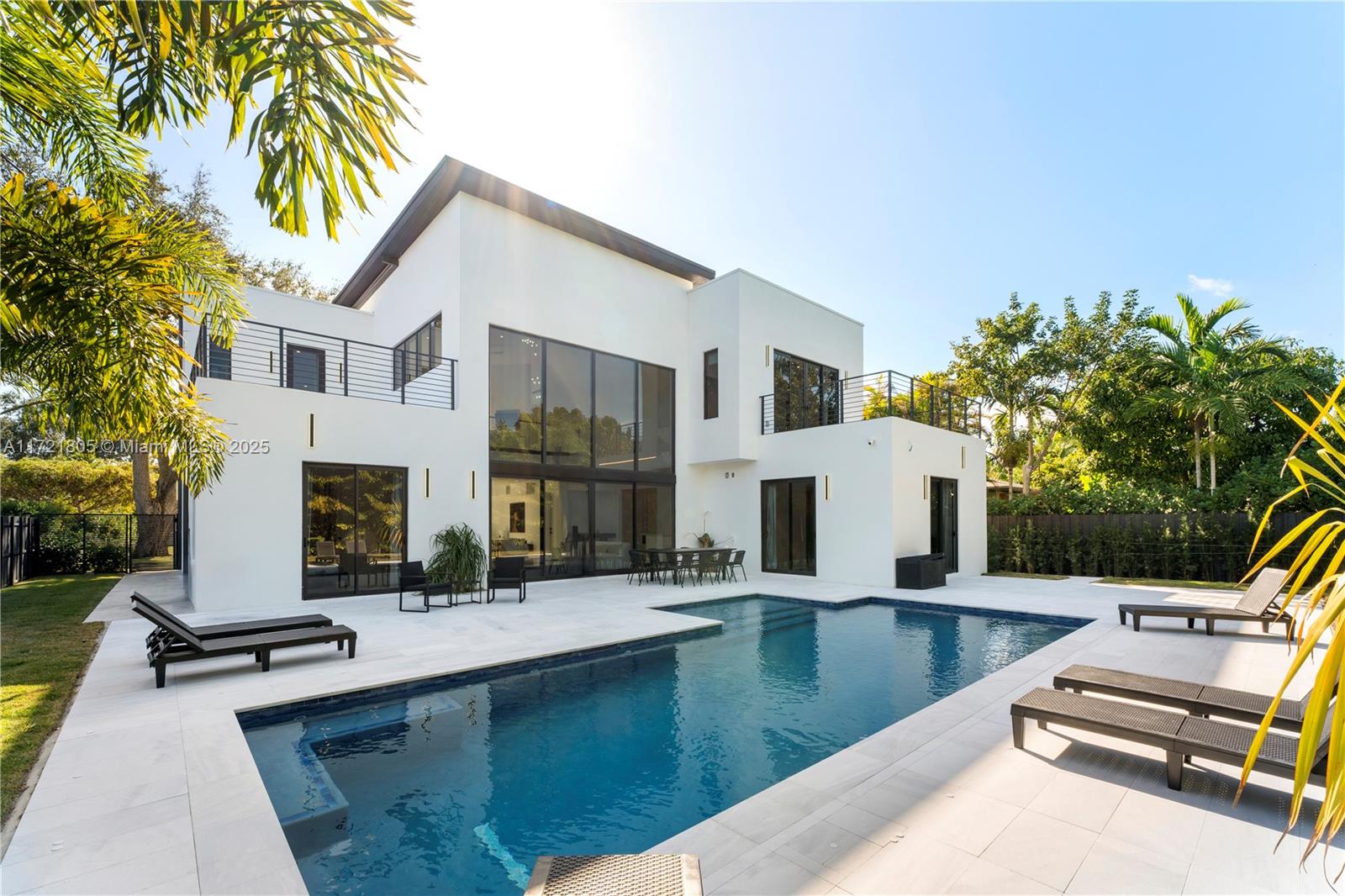 MITCHELL MANOR EXTEN - Residential