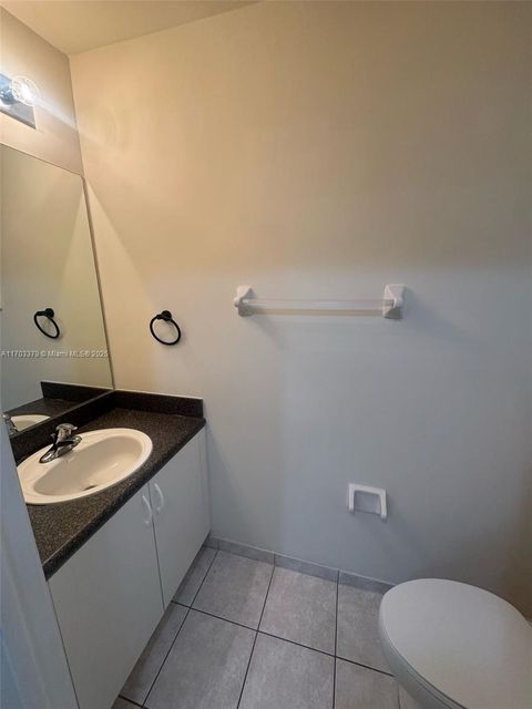 1211 Imperial Lake Rd / West Palm Beach FL 33413