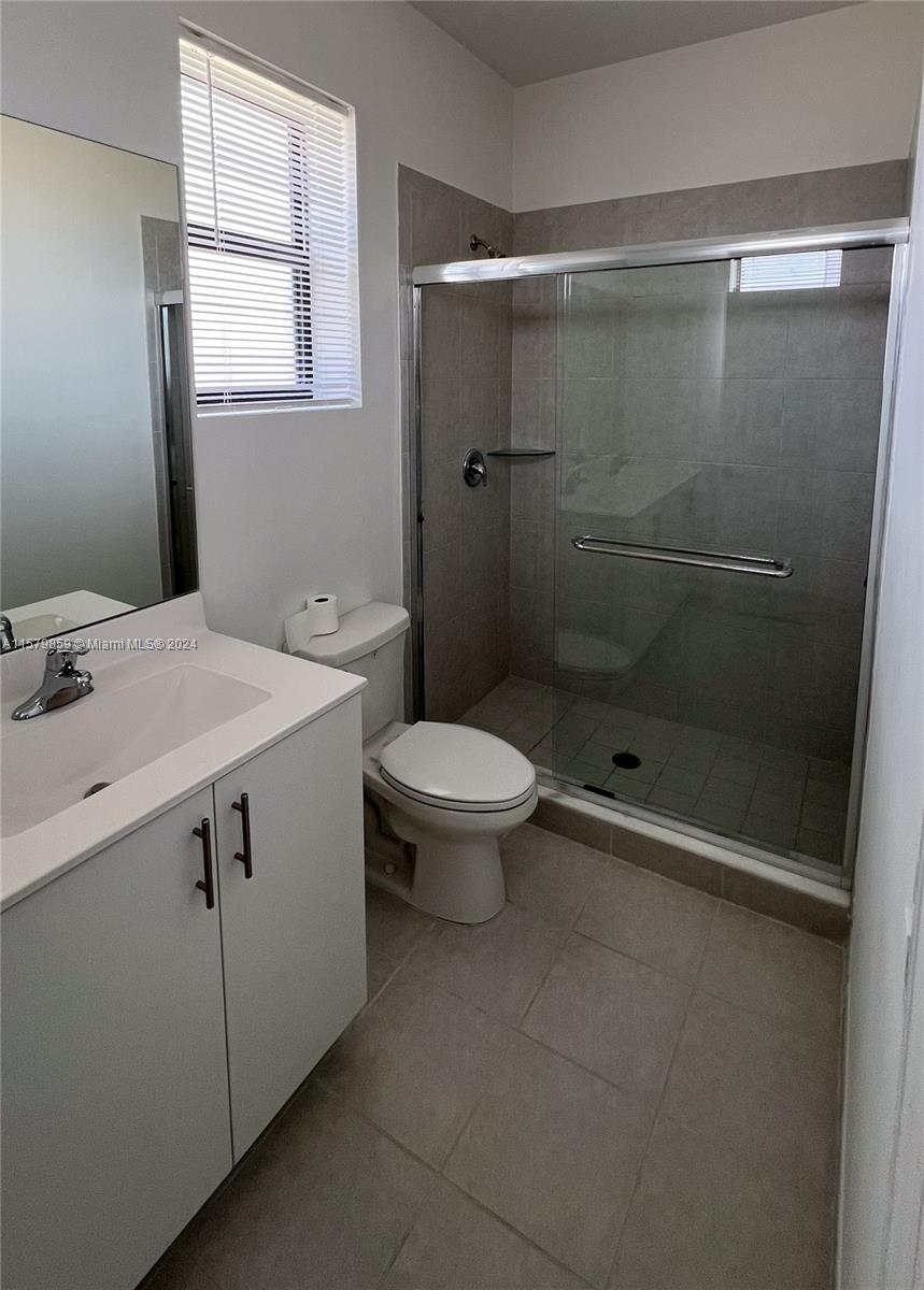 VIA VENTURA NEIGHBORHOOD - Residential Lease