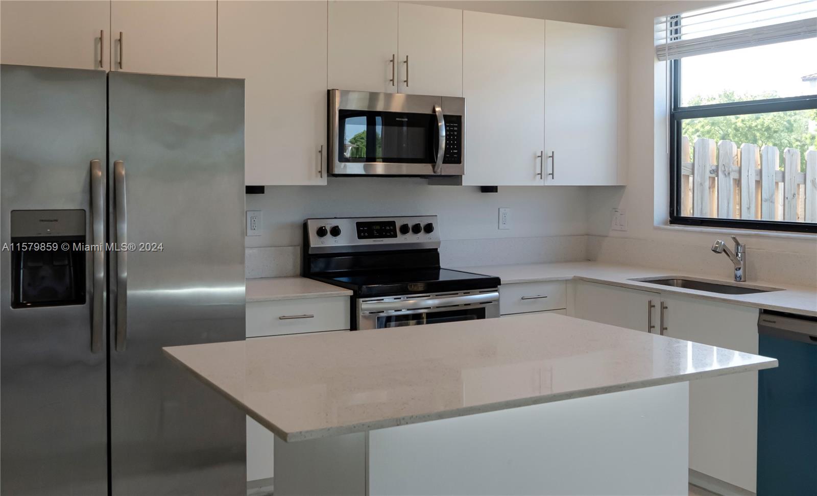 VIA VENTURA NEIGHBORHOOD - Residential Lease