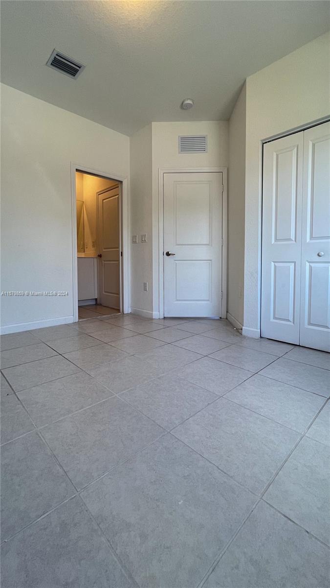 VIA VENTURA NEIGHBORHOOD - Residential Lease