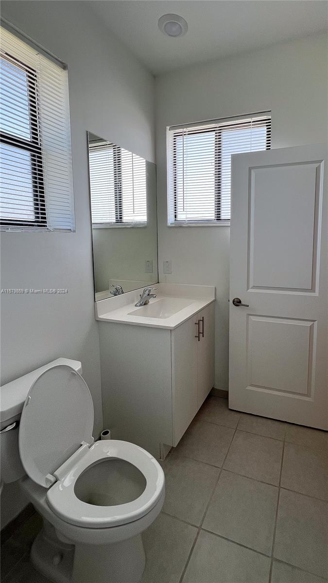 VIA VENTURA NEIGHBORHOOD - Residential Lease