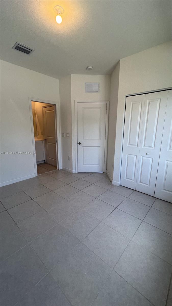 VIA VENTURA NEIGHBORHOOD - Residential Lease
