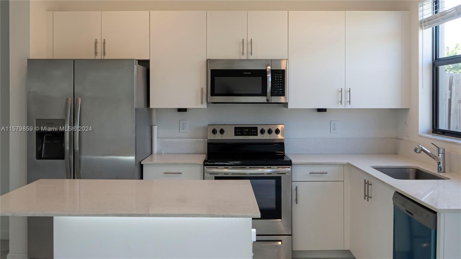 VIA VENTURA NEIGHBORHOOD - Residential Lease