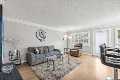 Tiny photo for 1038 Lyndhurst J #1038, Deerfield Beach, FL 33442 (MLS # A12005541)