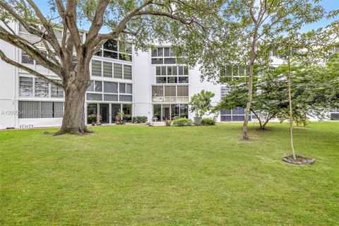 Tiny photo for 1038 Lyndhurst J #1038, Deerfield Beach, FL 33442 (MLS # A12005541)