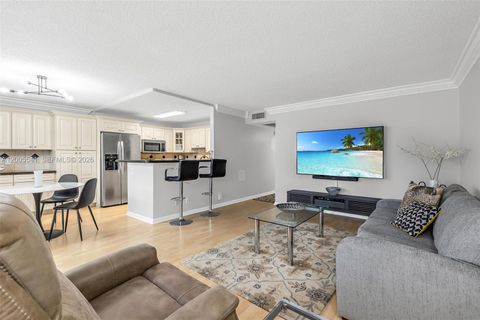 Tiny photo for 1038 Lyndhurst J #1038, Deerfield Beach, FL 33442 (MLS # A12005541)