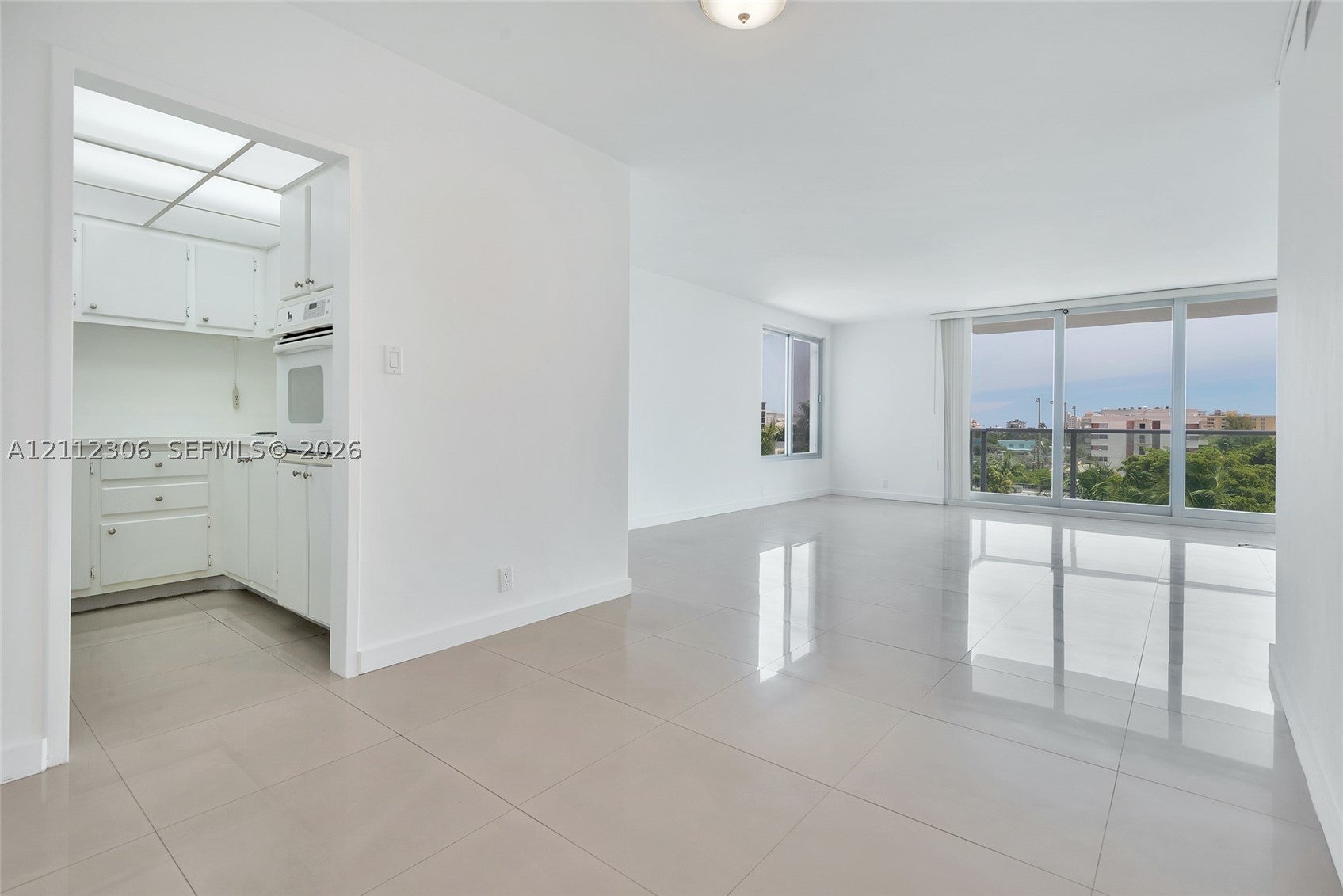 1000 West Ave 510