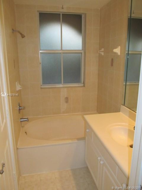 COSTA DORADA - Residential Lease