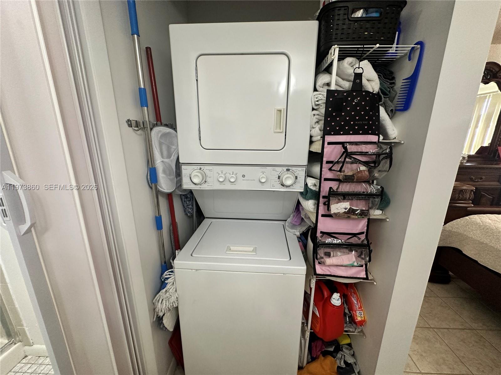 SUNRISE LAKES 218 CONDO - Residential