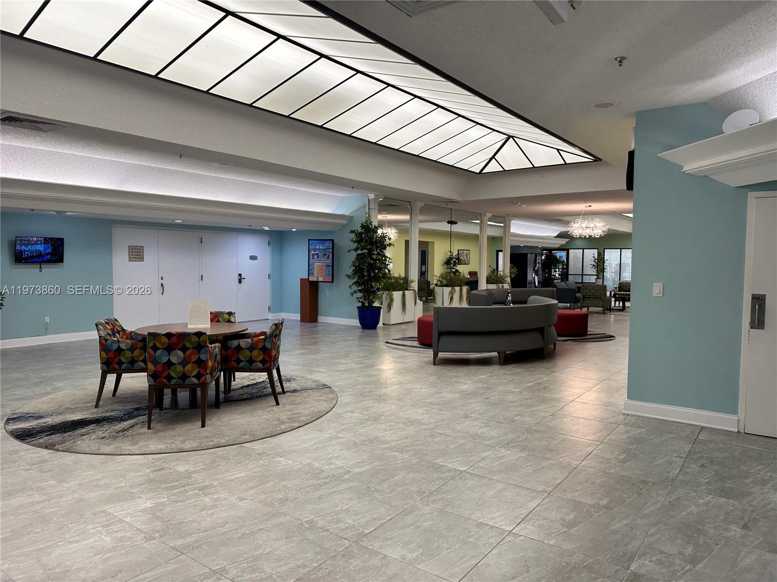 SUNRISE LAKES 218 CONDO - Residential