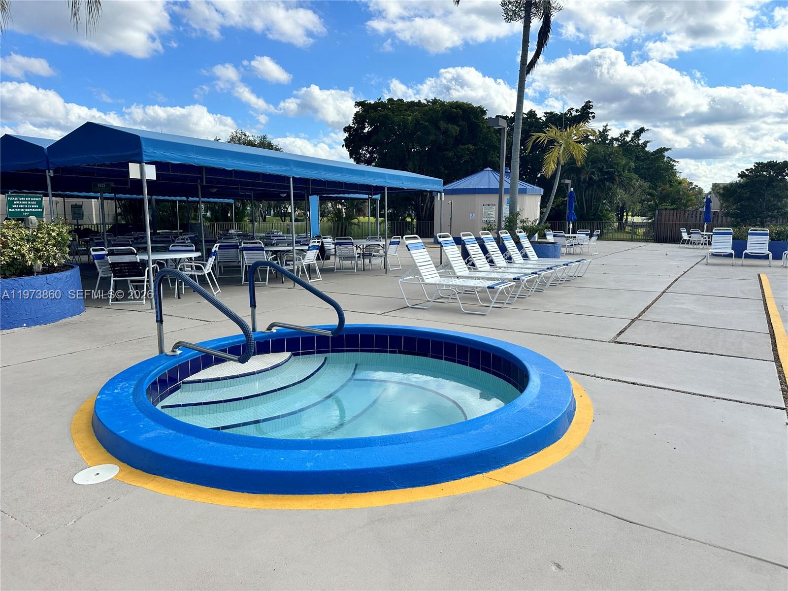 SUNRISE LAKES 218 CONDO - Residential