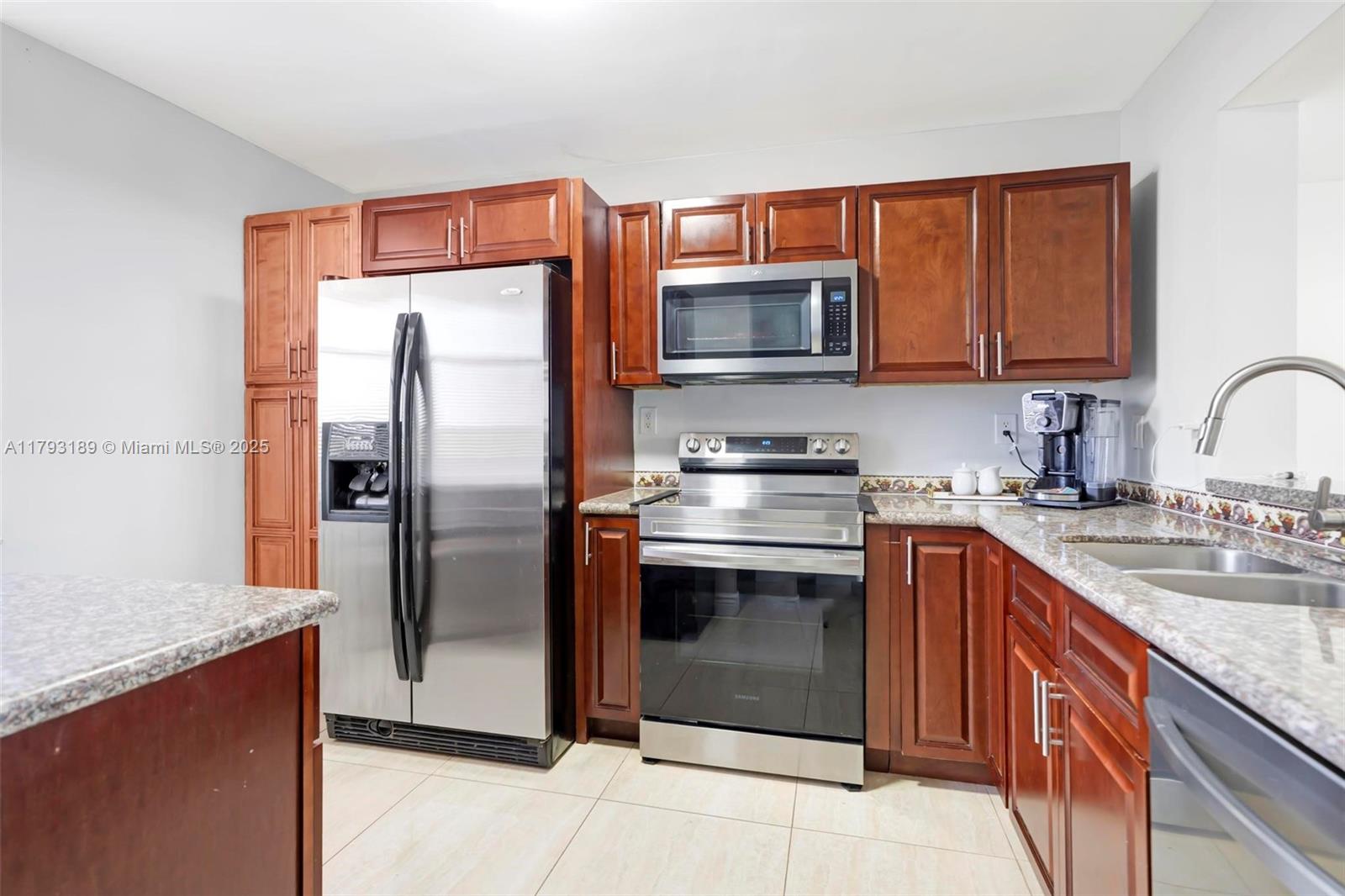 2767 S Carambola Cir S 506