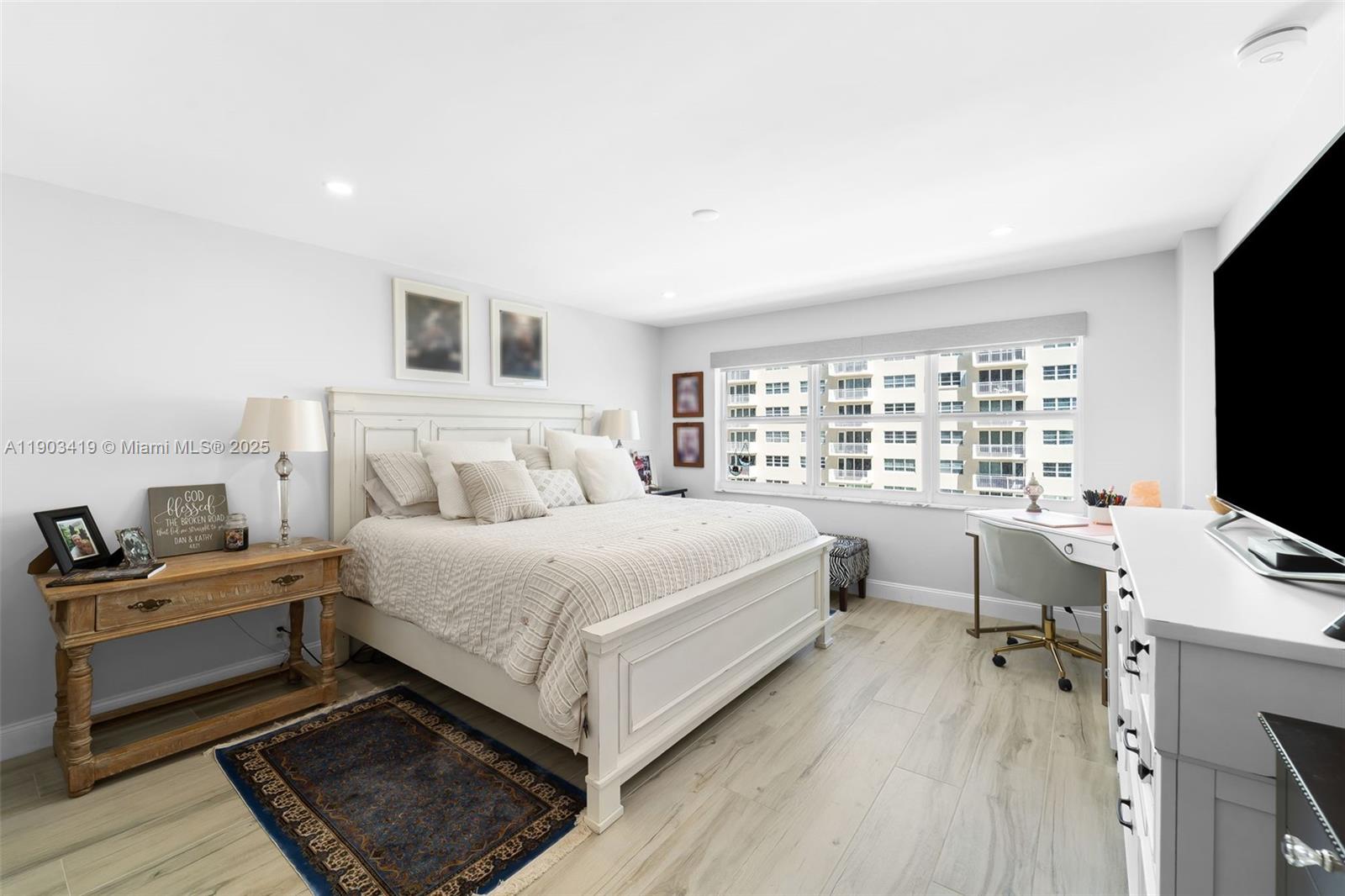 SEA MONARCH CONDO - Residential