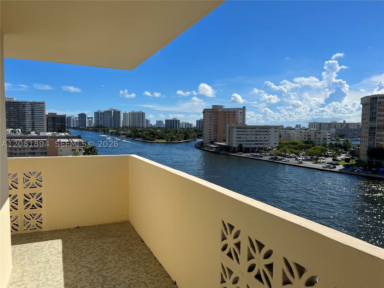 1833 S Ocean Dr 812