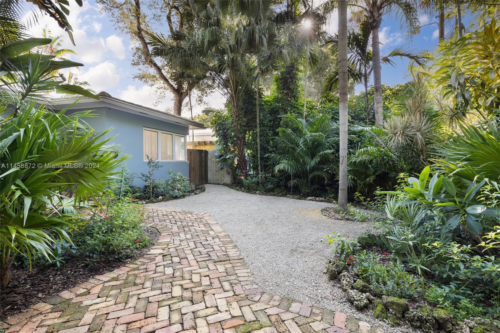 SUNSHINE VISTAS - Residential