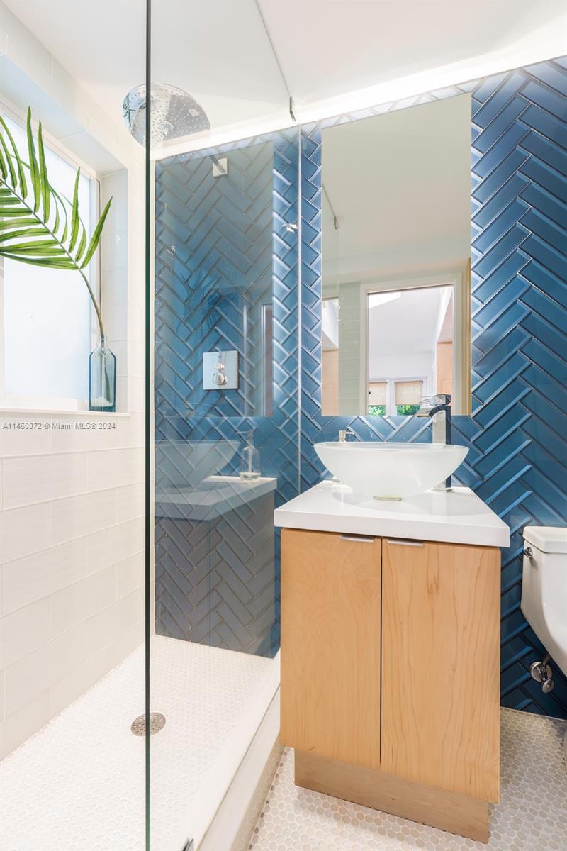 SUNSHINE VISTAS - Residential