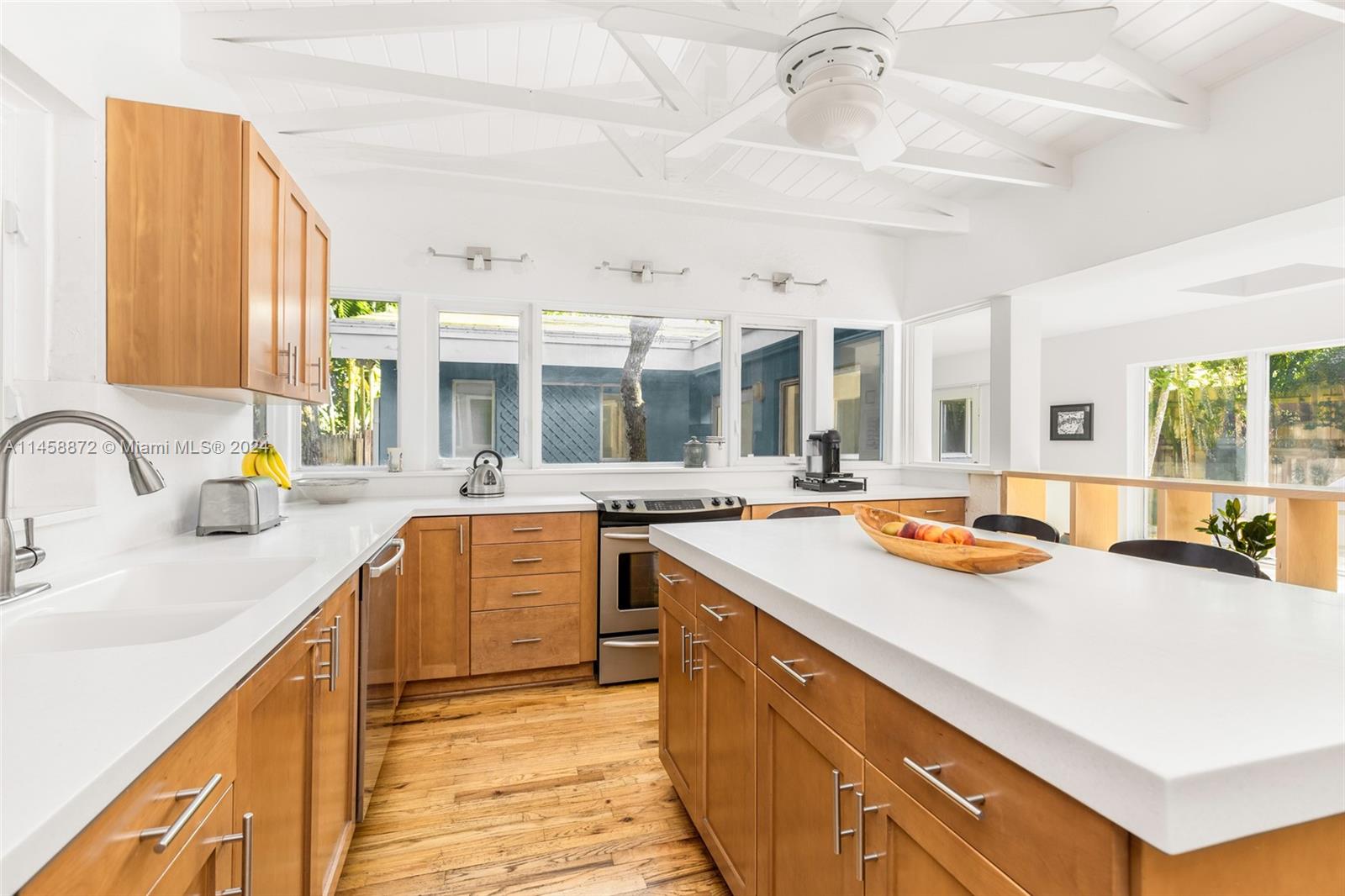 SUNSHINE VISTAS - Residential