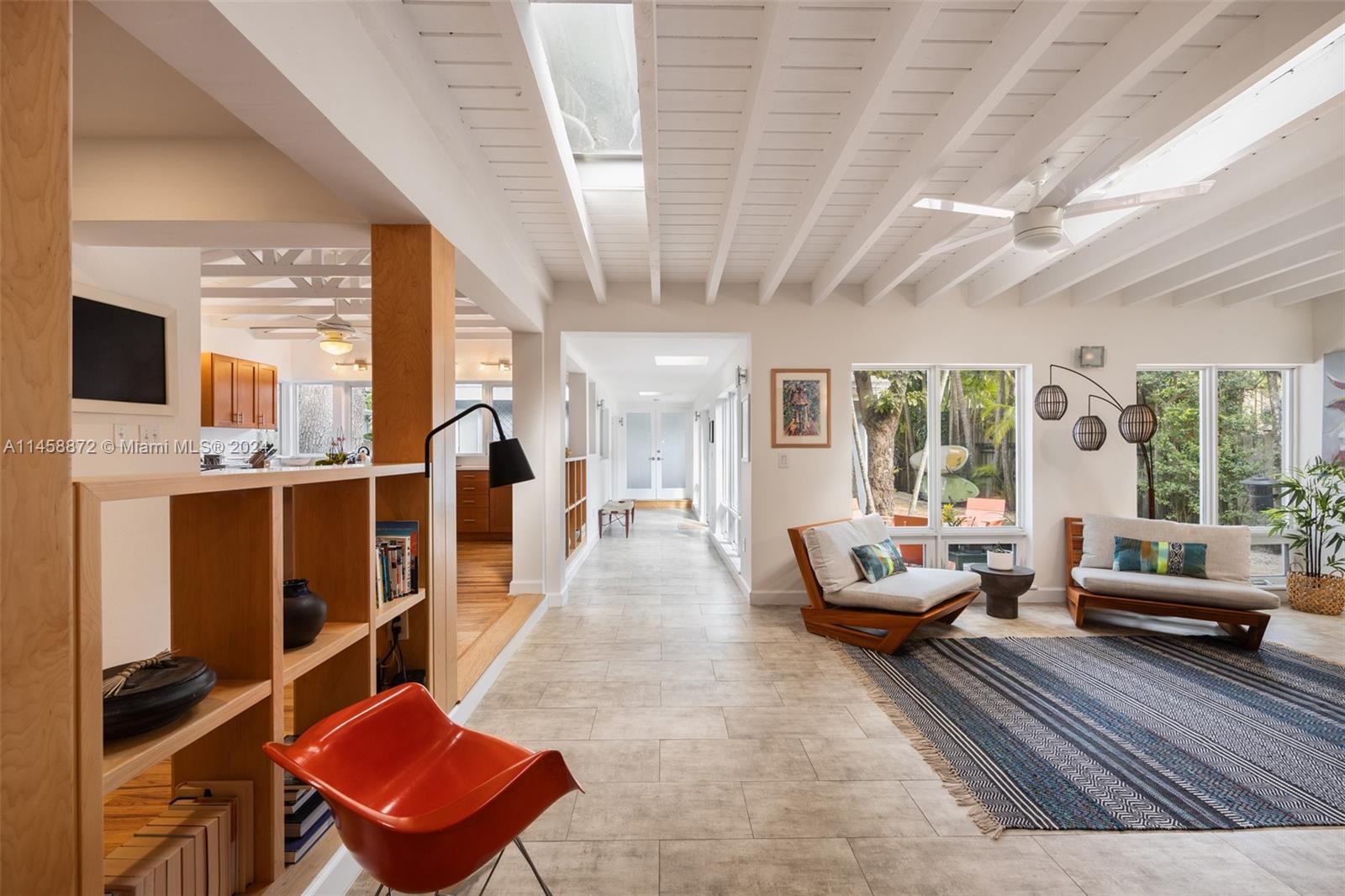 SUNSHINE VISTAS - Residential