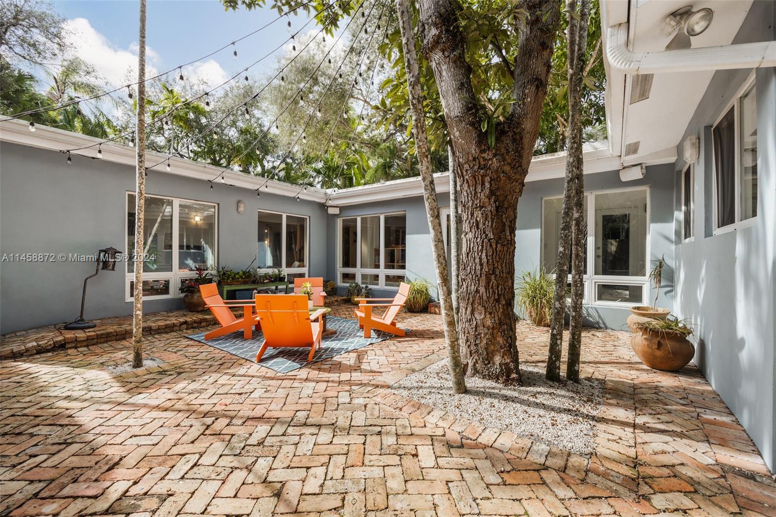 SUNSHINE VISTAS - Residential