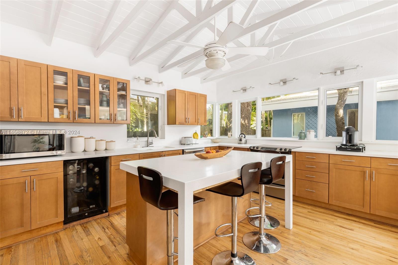 SUNSHINE VISTAS - Residential