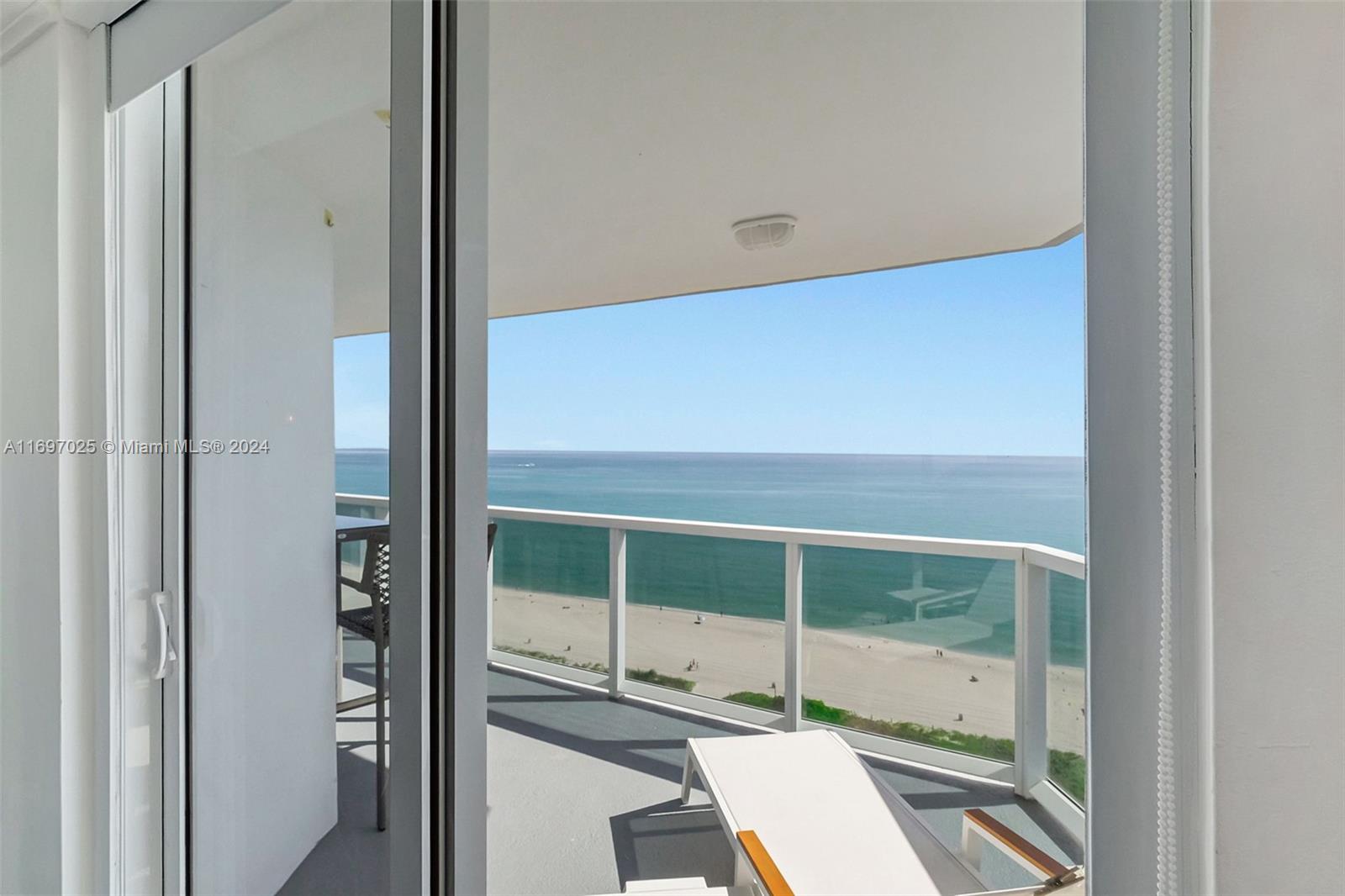 THE RIVIERA CONDO - Residential Lease