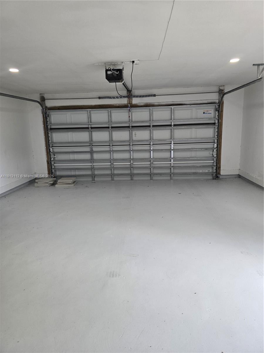 PORT LABELLE UNIT 5 - Residential