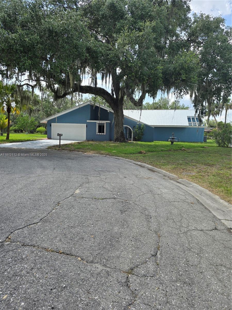 PORT LABELLE UNIT 5 - Residential