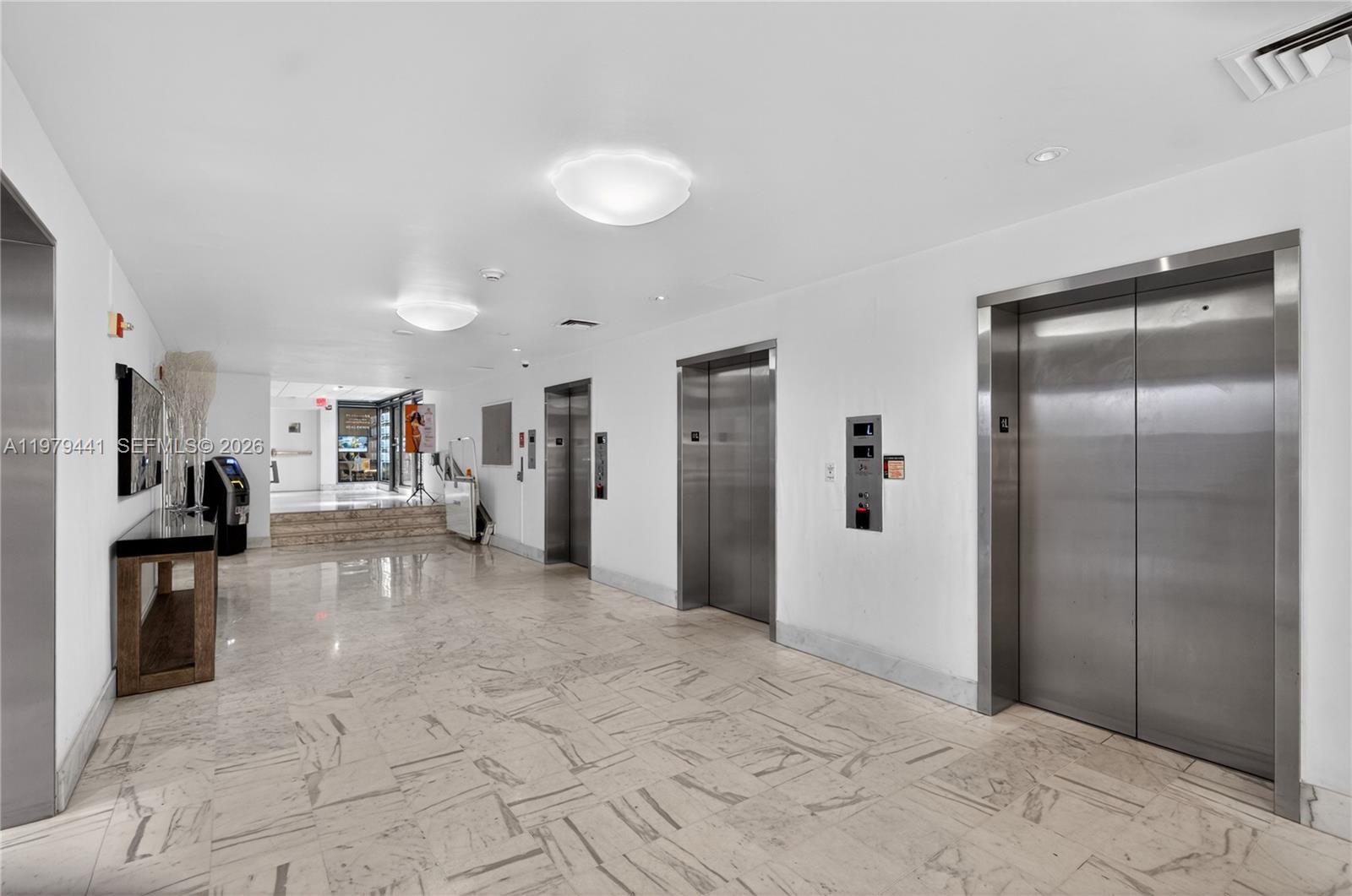 MIRADOR 1000 CONDO - Residential Lease