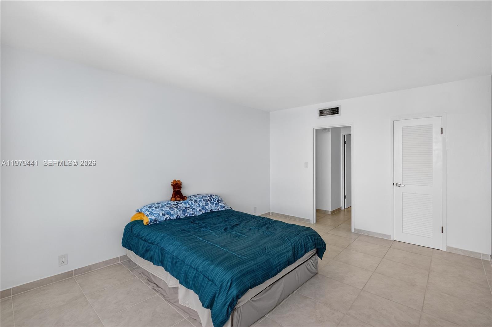 MIRADOR 1000 CONDO - Residential Lease