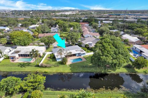 Photo of 7491 SW 18th St, Plantation, FL 33317 (MLS # A11847500)