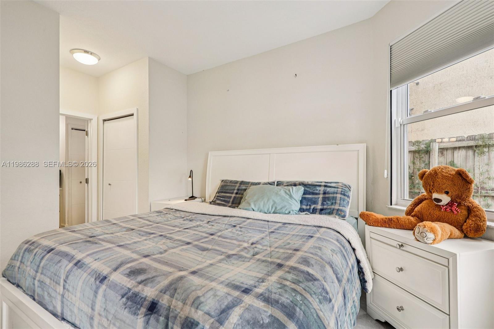 DORAL ISLES NORTH SEC ONE - Residential