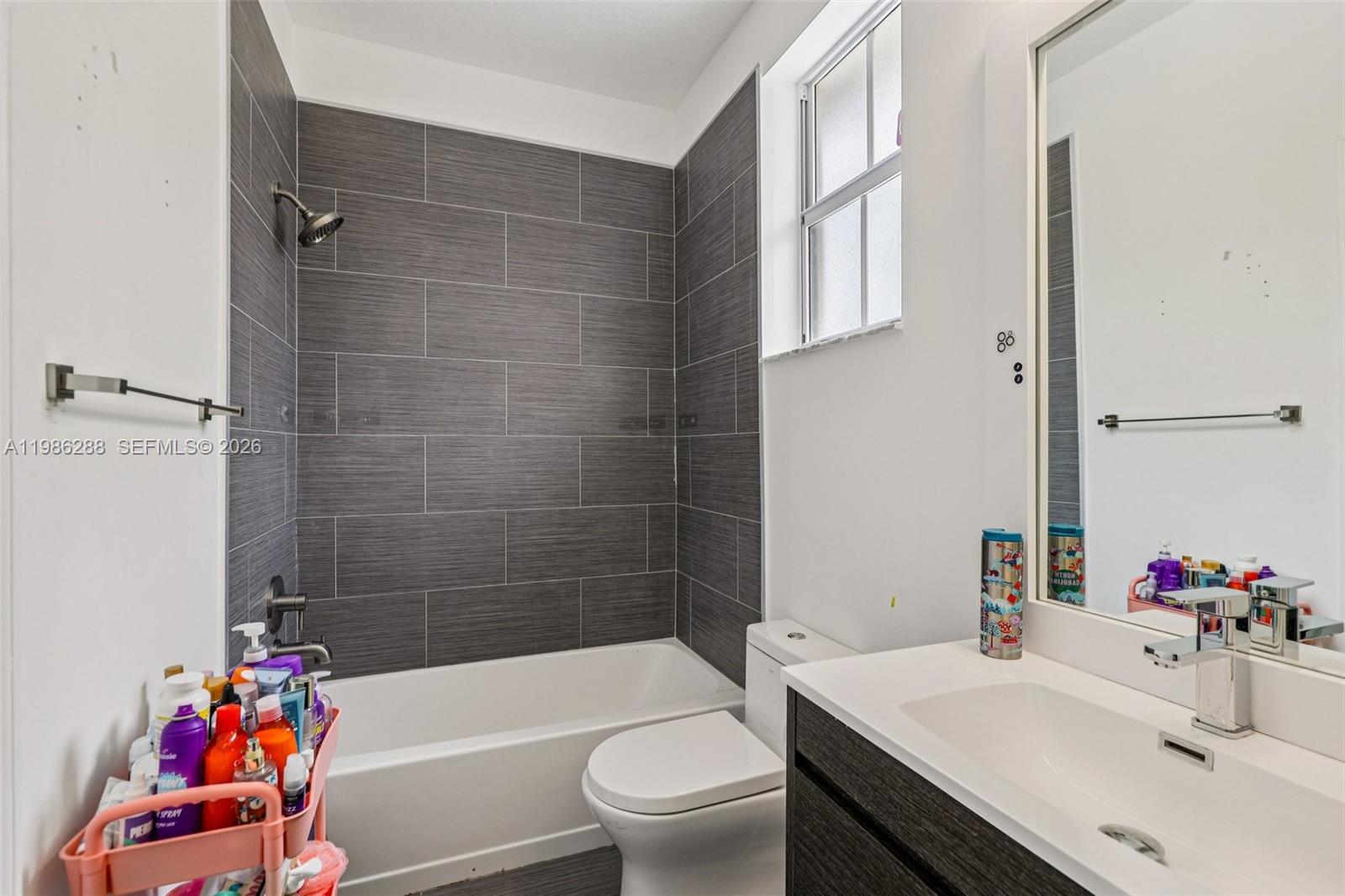 DORAL ISLES NORTH SEC ONE - Residential