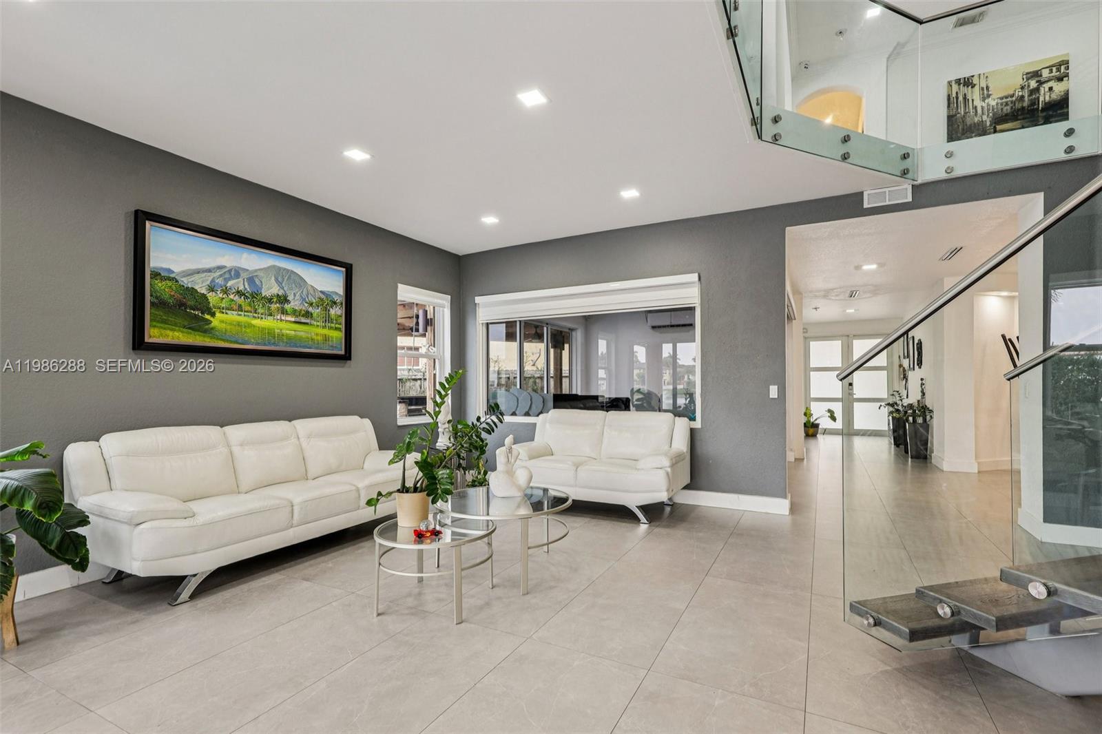 DORAL ISLES NORTH SEC ONE - Residential