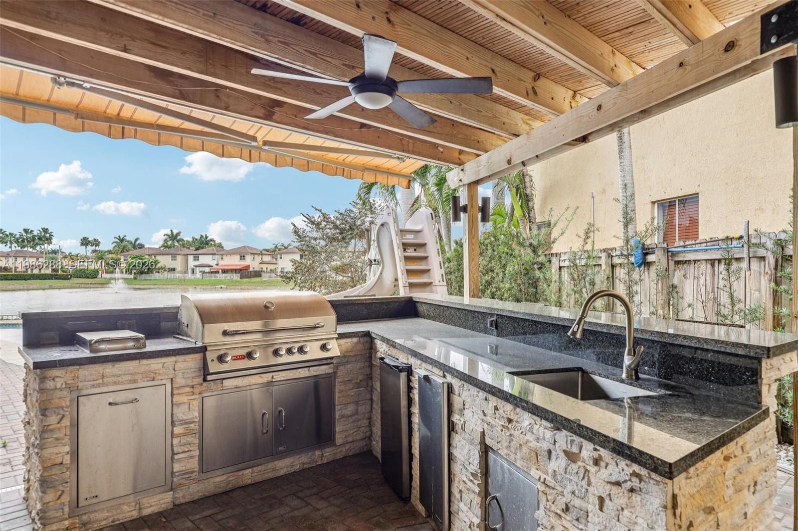 DORAL ISLES NORTH SEC ONE - Residential