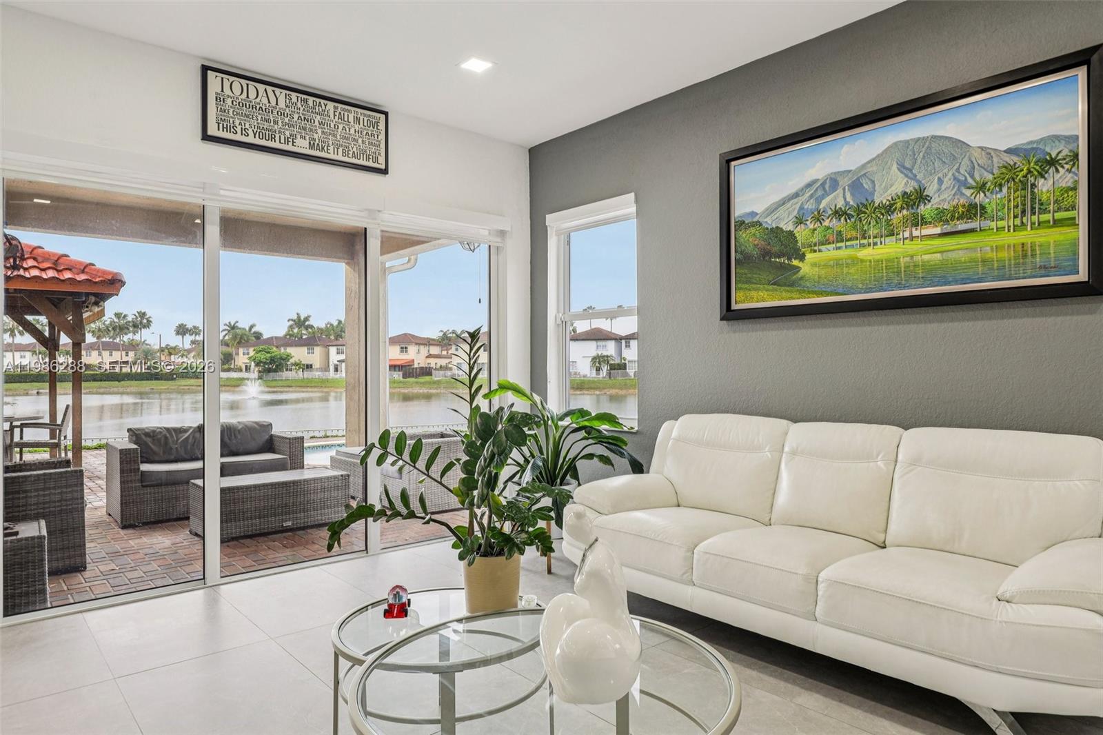 DORAL ISLES NORTH SEC ONE - Residential