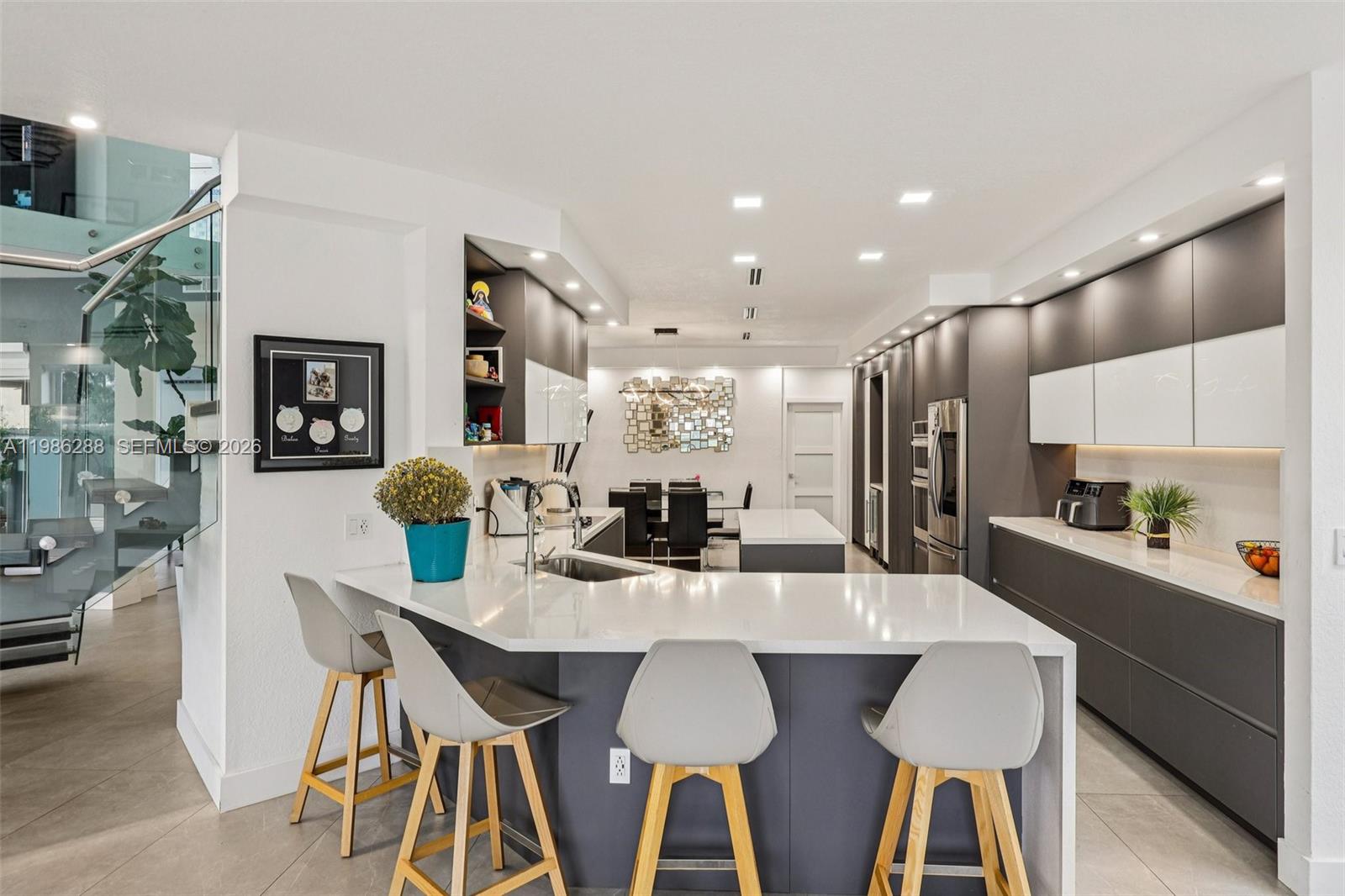 DORAL ISLES NORTH SEC ONE - Residential