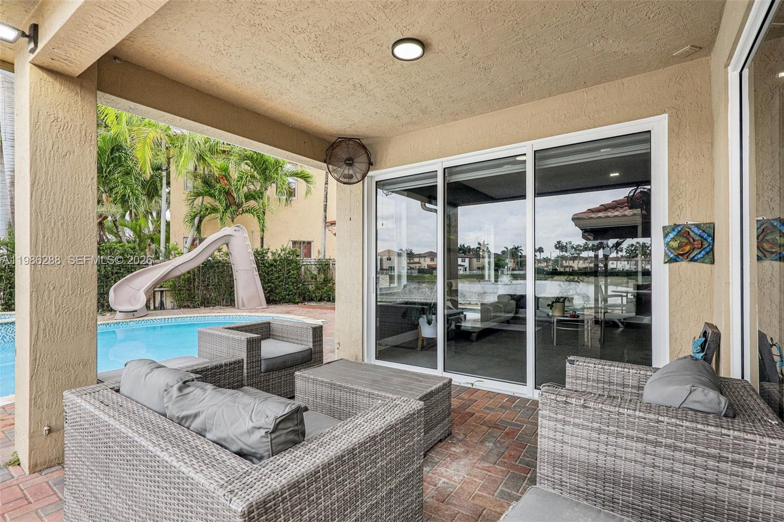 DORAL ISLES NORTH SEC ONE - Residential