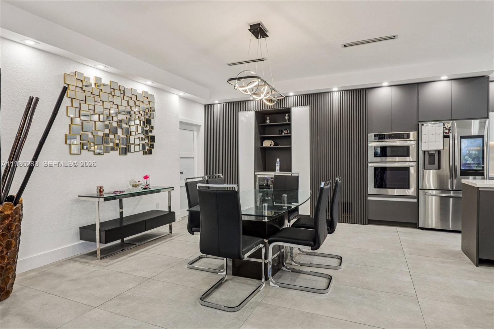 DORAL ISLES NORTH SEC ONE - Residential