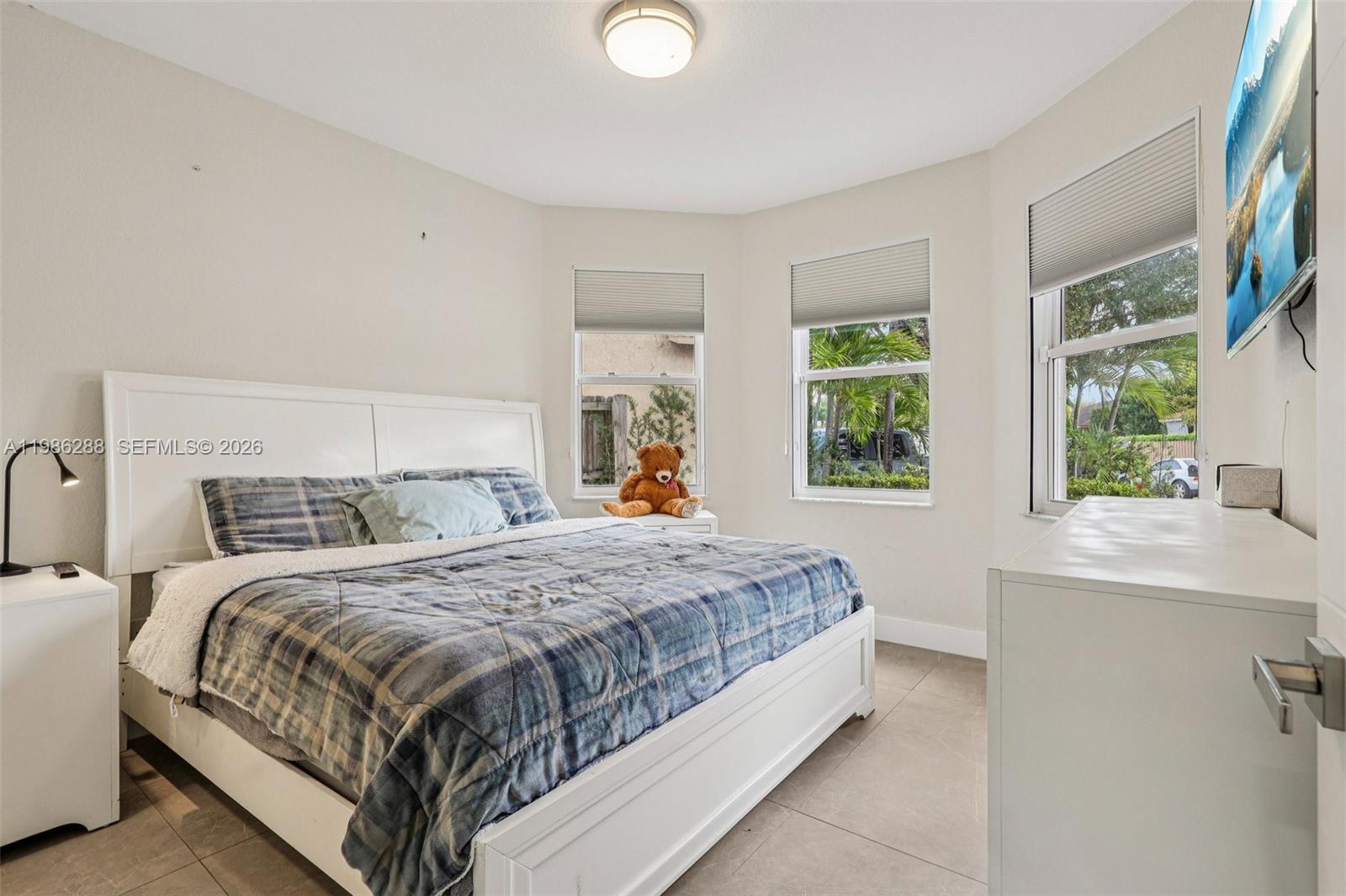 DORAL ISLES NORTH SEC ONE - Residential